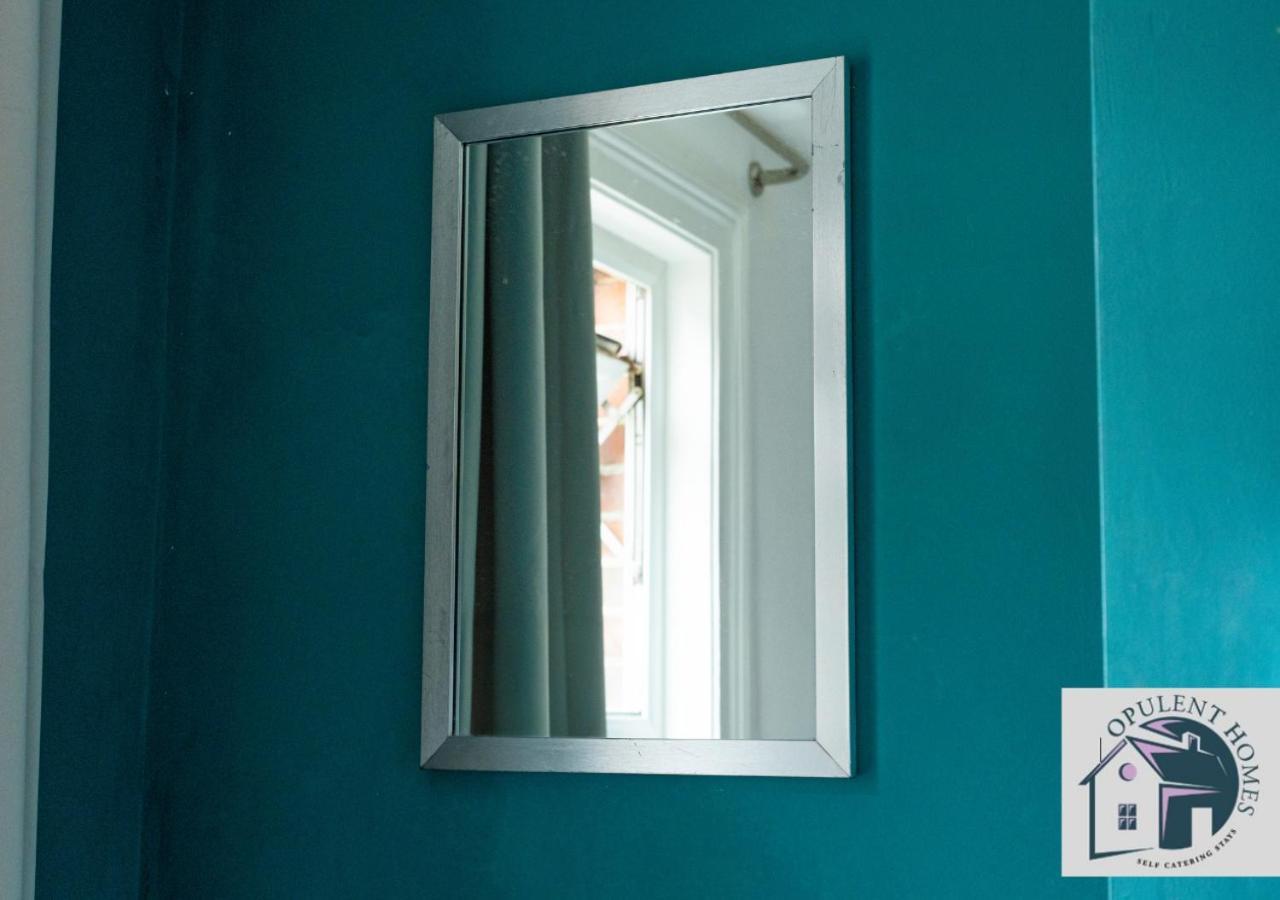 Contractors Pad - 4 Bed Town House - Cent Reading - Free Parking Villa Bagian luar foto