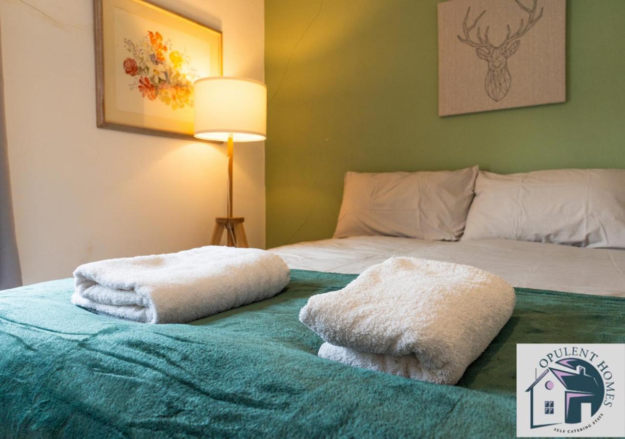 Contractors Pad - 4 Bed Town House - Cent Reading - Free Parking Villa Bagian luar foto
