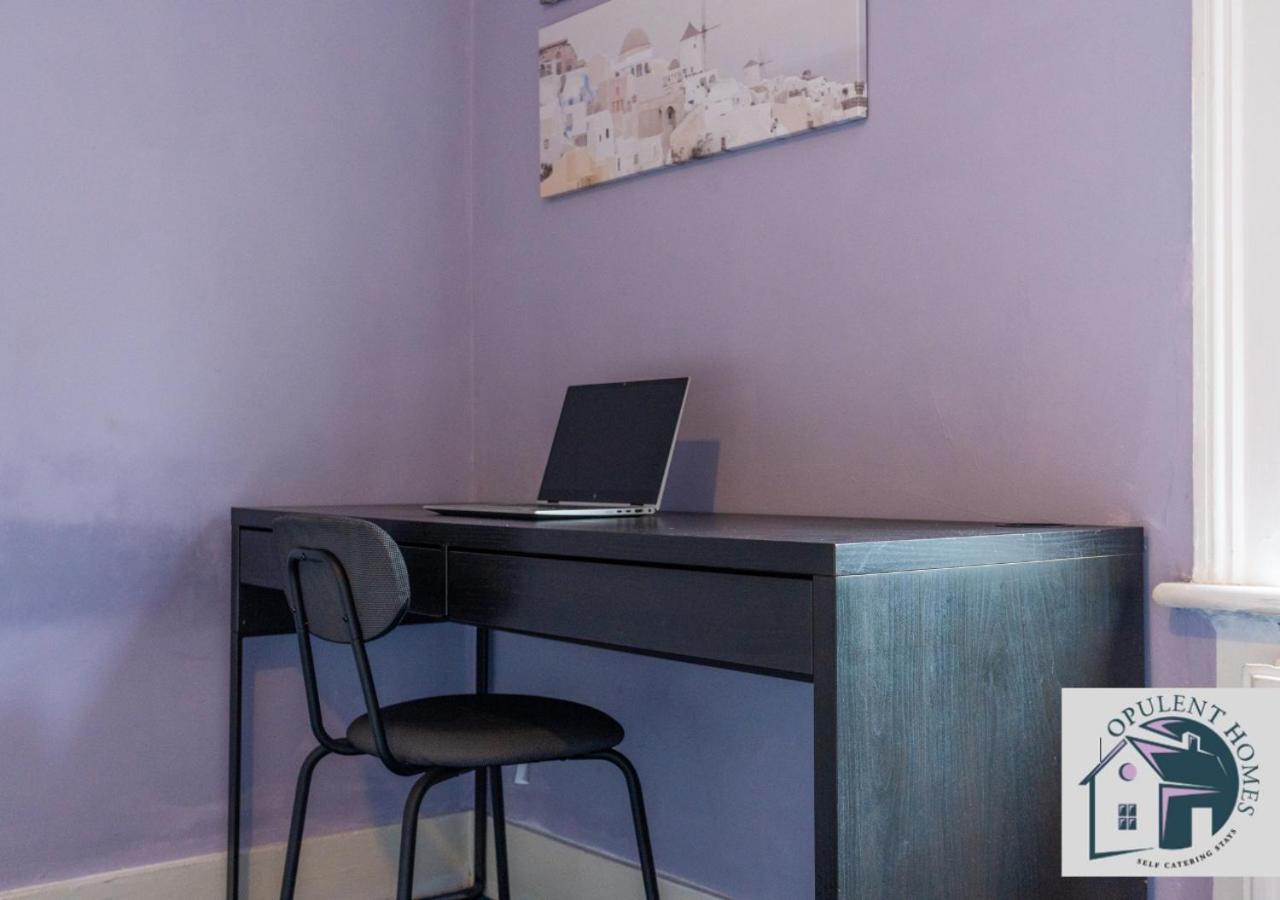 Contractors Pad - 4 Bed Town House - Cent Reading - Free Parking Villa Bagian luar foto