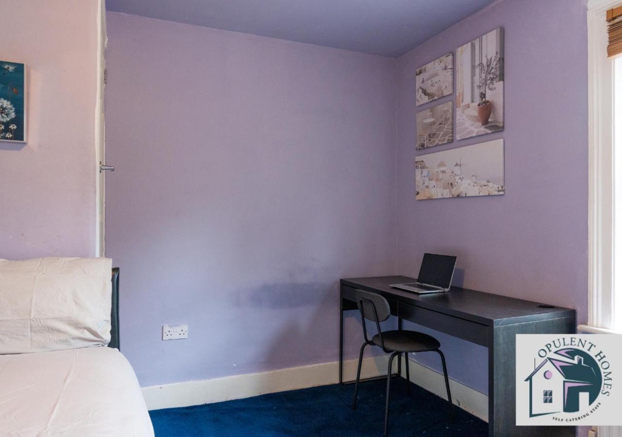 Contractors Pad - 4 Bed Town House - Cent Reading - Free Parking Villa Bagian luar foto